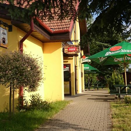 Restaurace Penzion Rafael Dlouha Brtnice Exterior photo